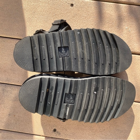Dr. Martens Women’s Sandal - Picture 3 of 3